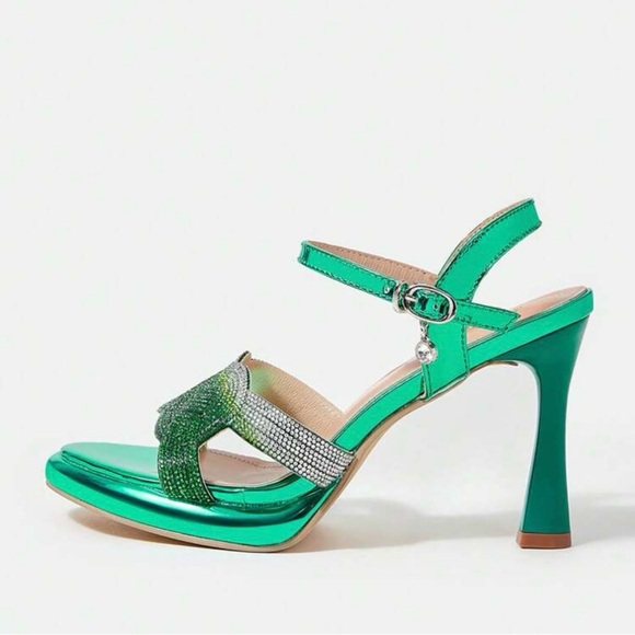 SXY Fashionable Women's
Sandals - Picture 3 of 5